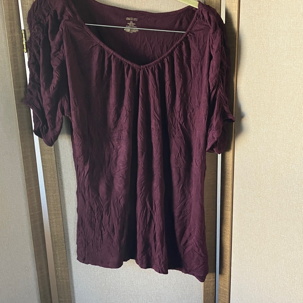 FINAL MARKDOWN Jennifer Lopez Rayon top extra large